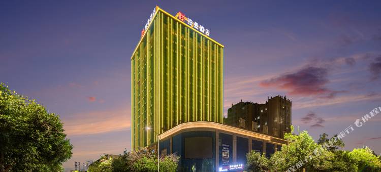 柏曼酒店(博乐海西国际广场店)图片