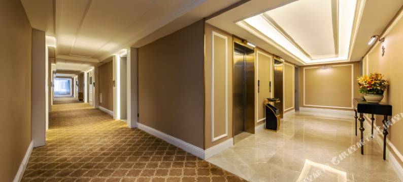 万璀豪庭酒店图片