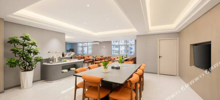 金元芬四季酒店(深圳元芬龙胜地铁站店)图片