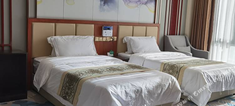 巴青华瑞盛泰大酒店图片