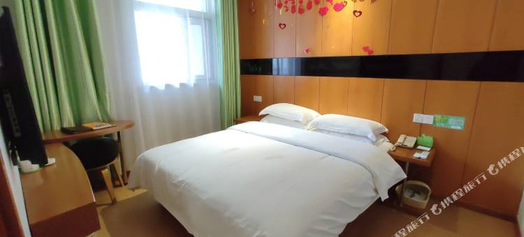 青皮树酒店(泰州姜堰汽车客运站东方巴黎城店)图片