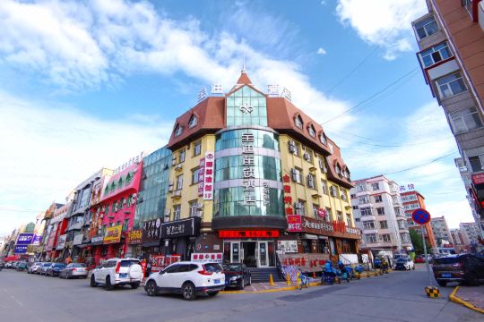 宝迪连锁酒店(哈尔滨学院路店)位于哈尔滨利民开发区学院三道街21号