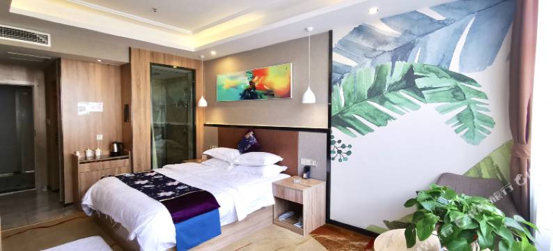 马尔康伊家名人酒店图片