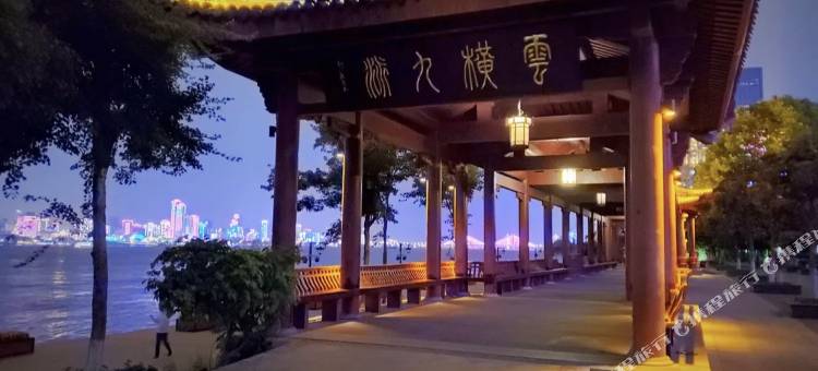 武汉舍江景公寓(积玉桥锦坤公寓楼店)图片