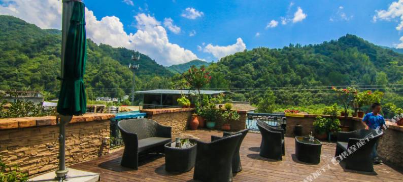 悦里·见山云栖(重渡沟演艺广场店)图片