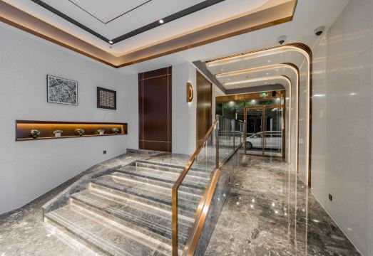 Homeinn Plus Hotel (Shanghai Lujiazui Software Park Dongfang Road) Hotel Overview