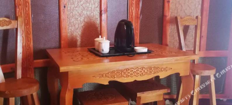 乌兰布统苏木敖包山下客栈图片