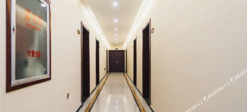 曲阳丽庭酒店(雕刻广场北岳庙店)图片