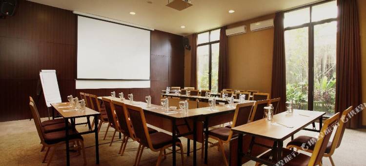 德贾瓦酒店(De Java Hotel Bandung)图片