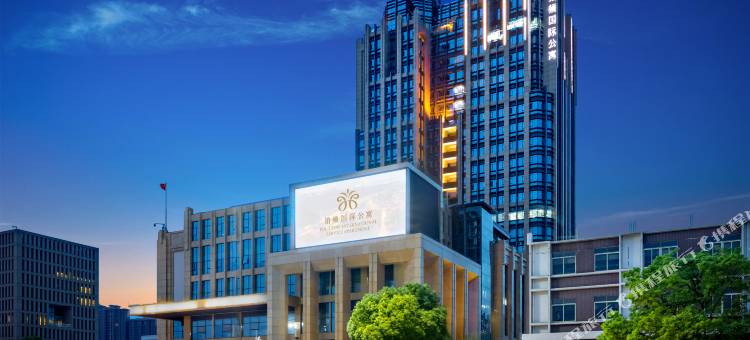 铂顿国际公寓(广州番禺政务中心傍江地铁站店)图片