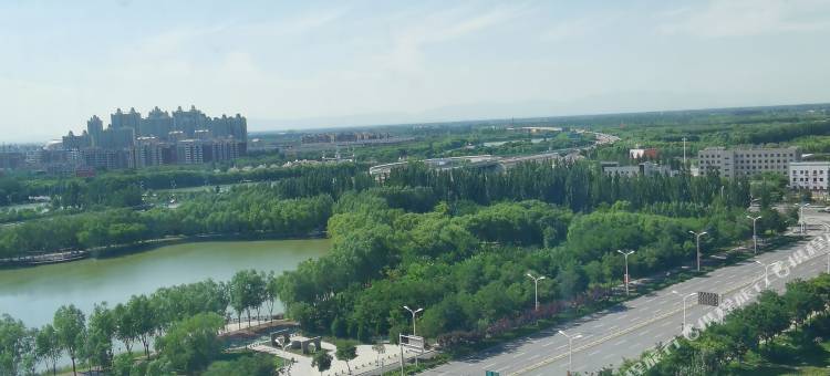 如家睿柏·云酒店(吴忠万达广场店)图片