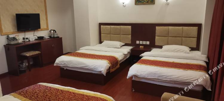 乡城卓美亚商务酒店图片