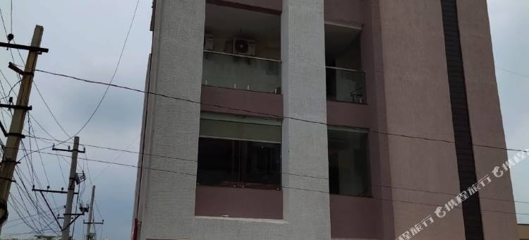 Fabhotel 晨光旅馆(Via the Sunrise Inn - Nr Gayatri Vidya Parishad College of Engineering)图片