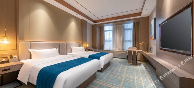 铂顿国际公寓(阳江东汇城广场店)图片