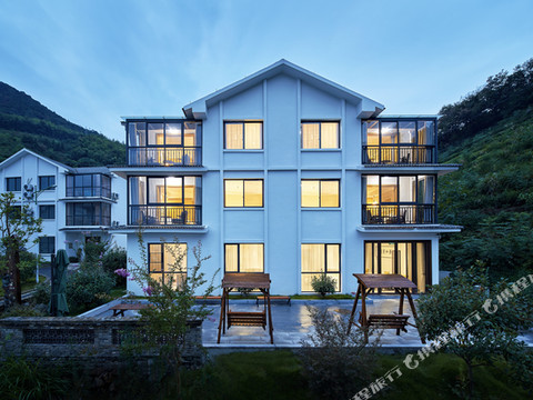 拾全·千岛湖水尚揽山美宿