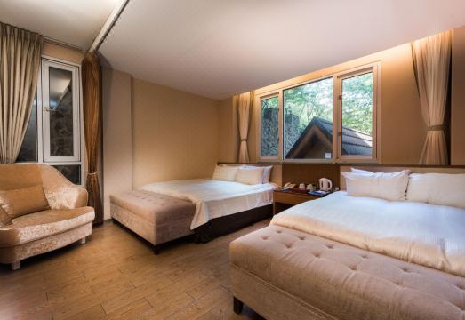 Florance Resort Villa Hotel Overview