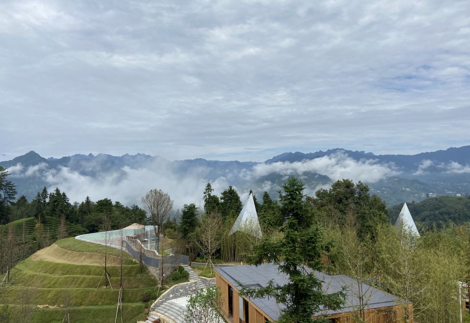 宜昌三峡茶旅小镇外景图