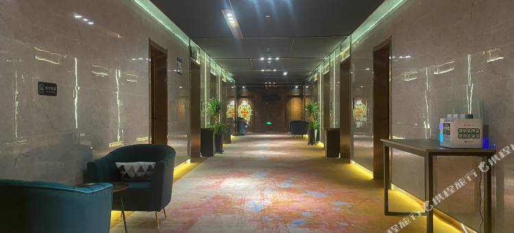 如家睿柏·云酒店(佳木斯万达广场店)图片