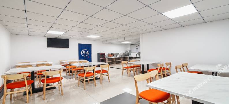 Z轻居酒店(珠海华发商都北山大院店)图片