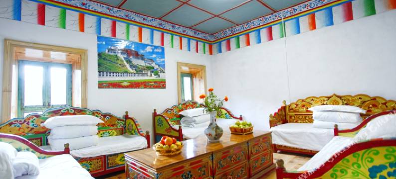 丹巴中路藏寨田园酒店图片