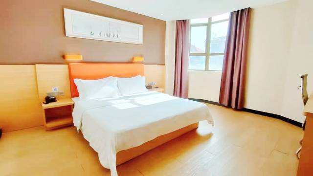 优品酒店(广州人和地铁站华通广场店)