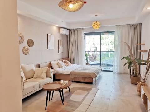 西双版纳梵月度假酒店(告庄星光夜市店)