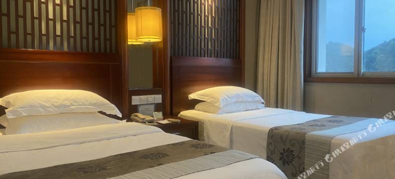 江湾大酒店(婺源高铁站弦高古城店)图片