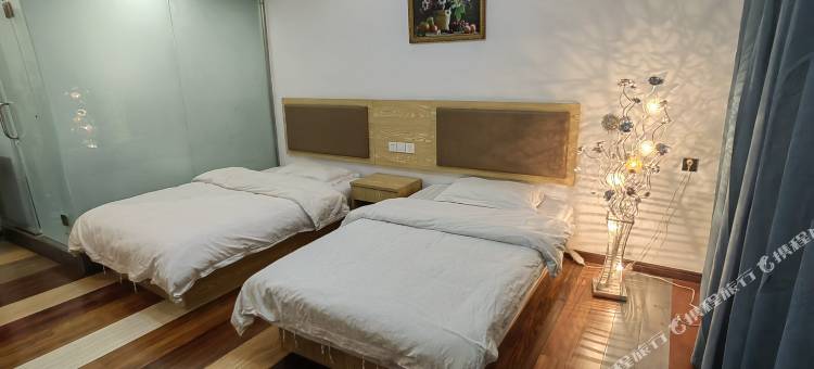 荥经宏阳酒店图片