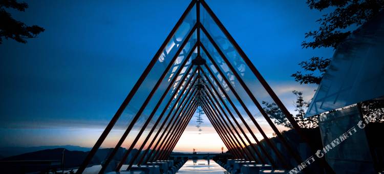 云孚里悬崖酒店·野奢酒店(七里坪镇店)图片