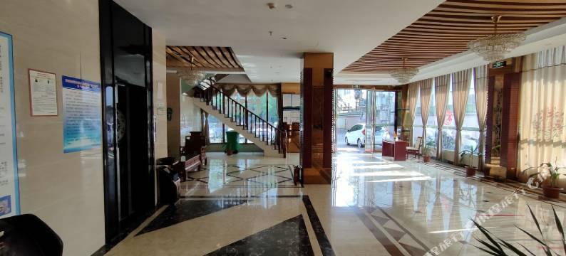 品诗缦酒店(儋州夏日广场汽车站店)图片