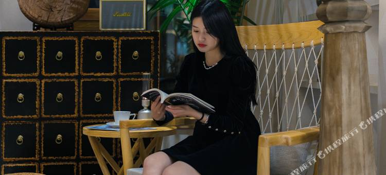 绿荫树下·Holiday Villa｜轻奢度假精品民宿(丽江古城店)图片