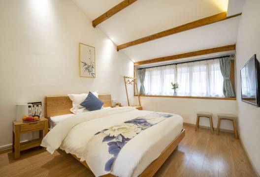 丽江见素抱朴客栈