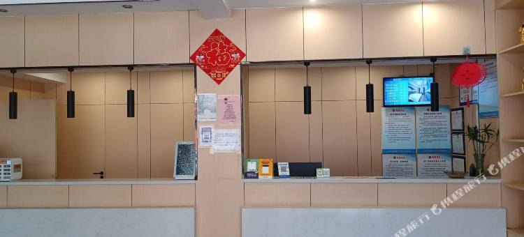 铂菲酒店(益阳银城大市场店)图片