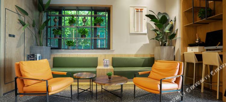 秋果酒店(呼和浩特内蒙古大学南校区五里营地铁站店)图片