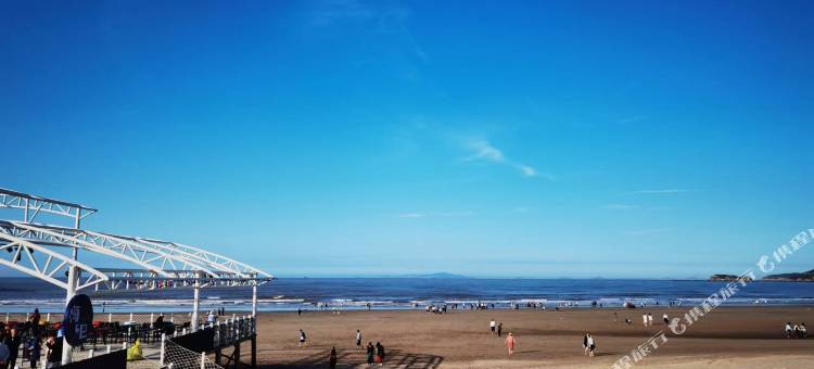 基湖沙滩房车营地图片