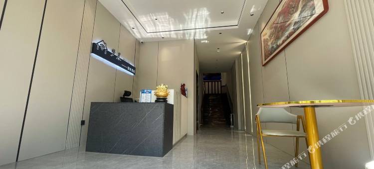 凤城梦晨智能酒店图片