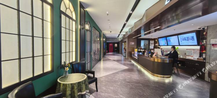 魔宇电影酒店(上海人民广场淮海中路地铁站店)图片