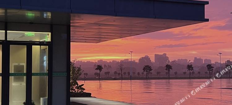 遂溪一甜一座酒店图片