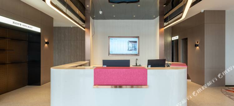 柏曼酒店(随州客运中心站双龙广场店)图片