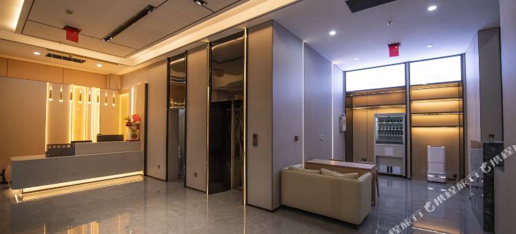 客尚·智能影音酒店(南康家具城店)图片