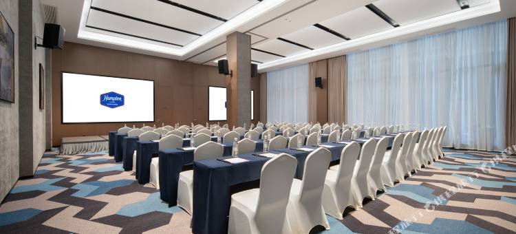 南宁青山路希尔顿欢朋酒店图片