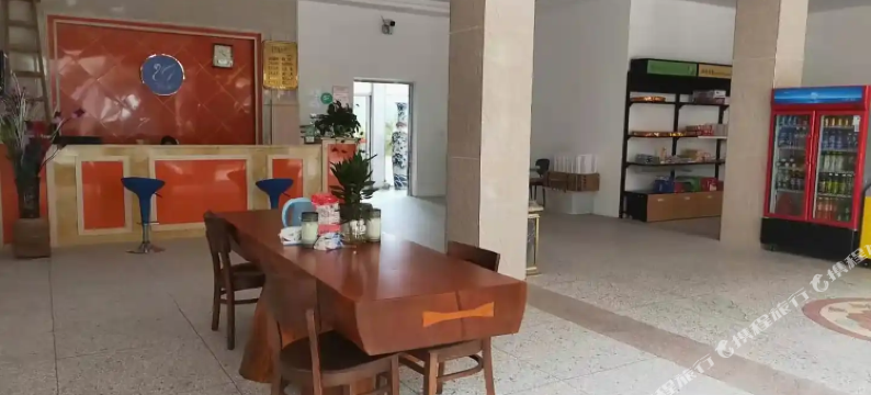 白天鹅宾馆图片