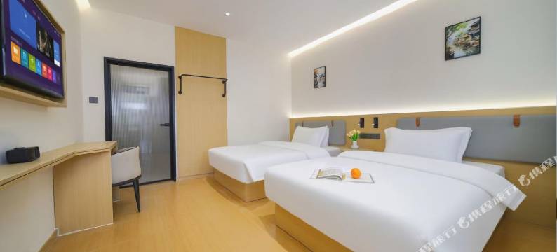 清明上河园一川闲居酒店(开封大学北校区店)图片