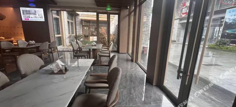 随州国投·银杏酒店(草甸子街店)图片