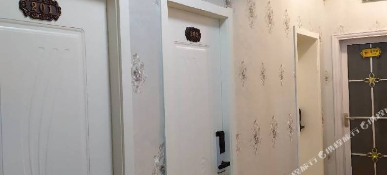 居逸客房(武汉东湖学院汉口学院店)图片