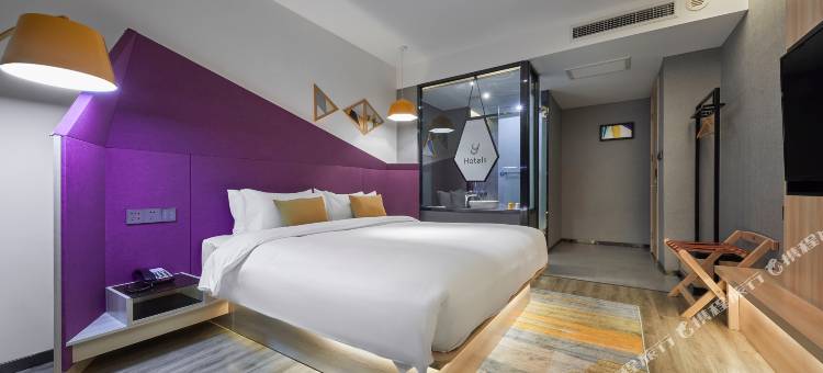 Y酒店(西安国际会展中心港务区地铁站店)图片