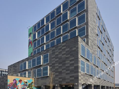 全家便利店(紫藤路站店)