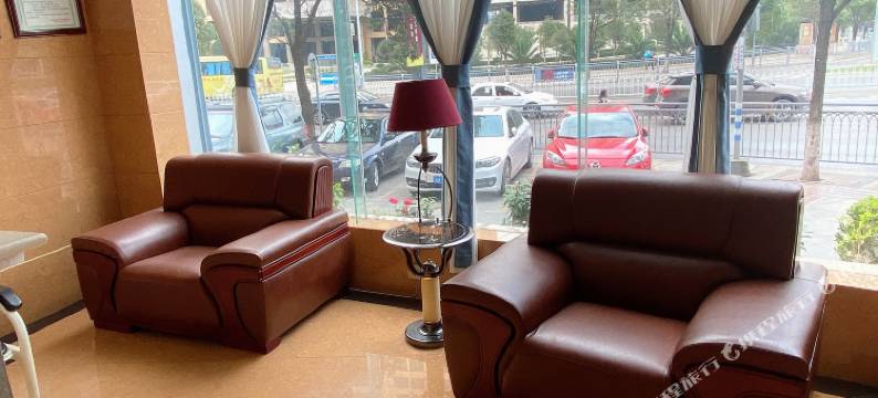 曲靖泰邦酒店(动车站店)图片