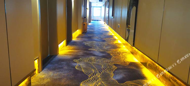 维斯顿电竞酒店(淮南八佰伴店)图片