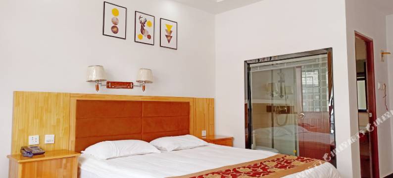 山影宾馆(天堂寨风景区店)图片